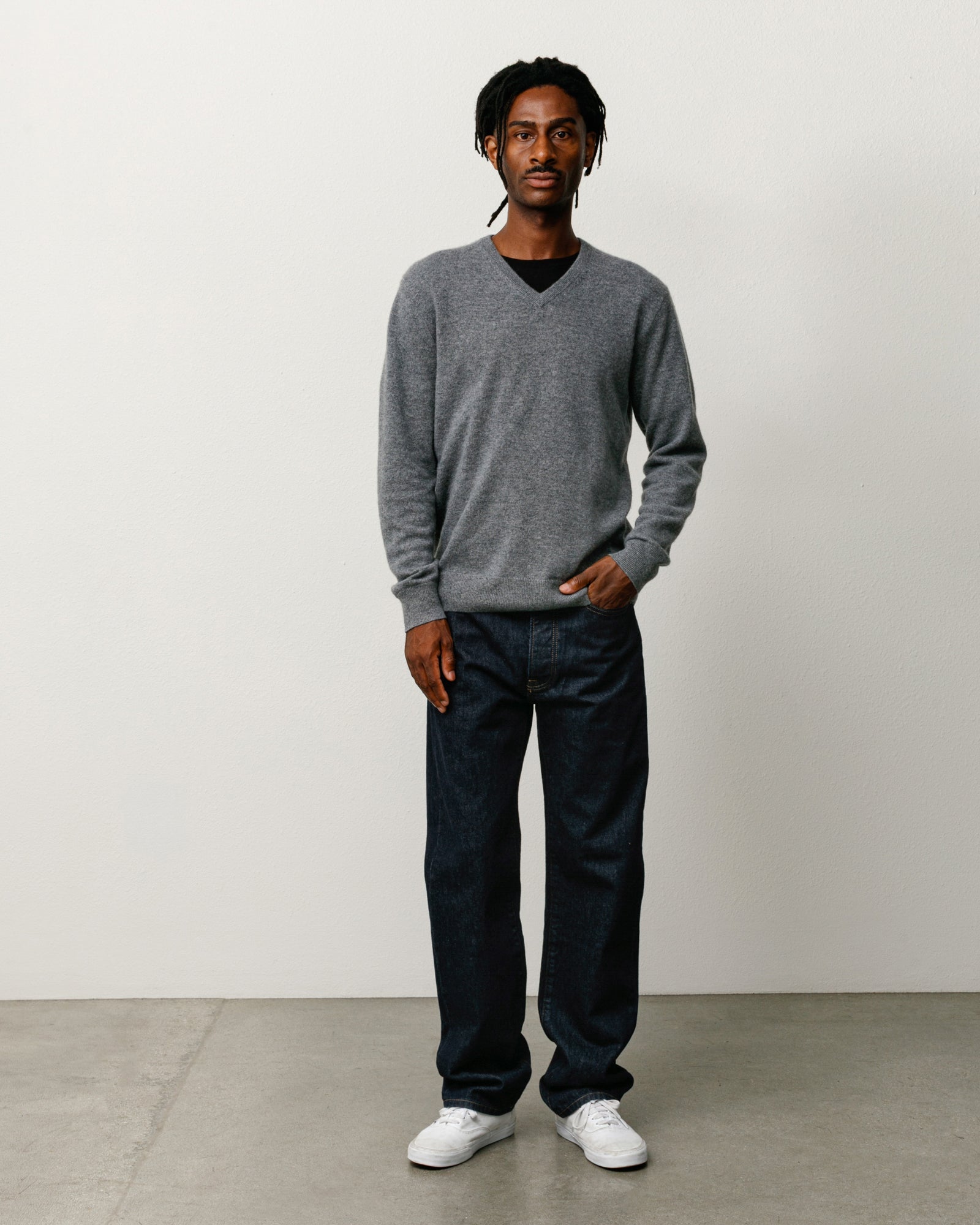 Stüssy Slim Jean Denim in rinsed indigo, slim fit straight leg | product-card-slider