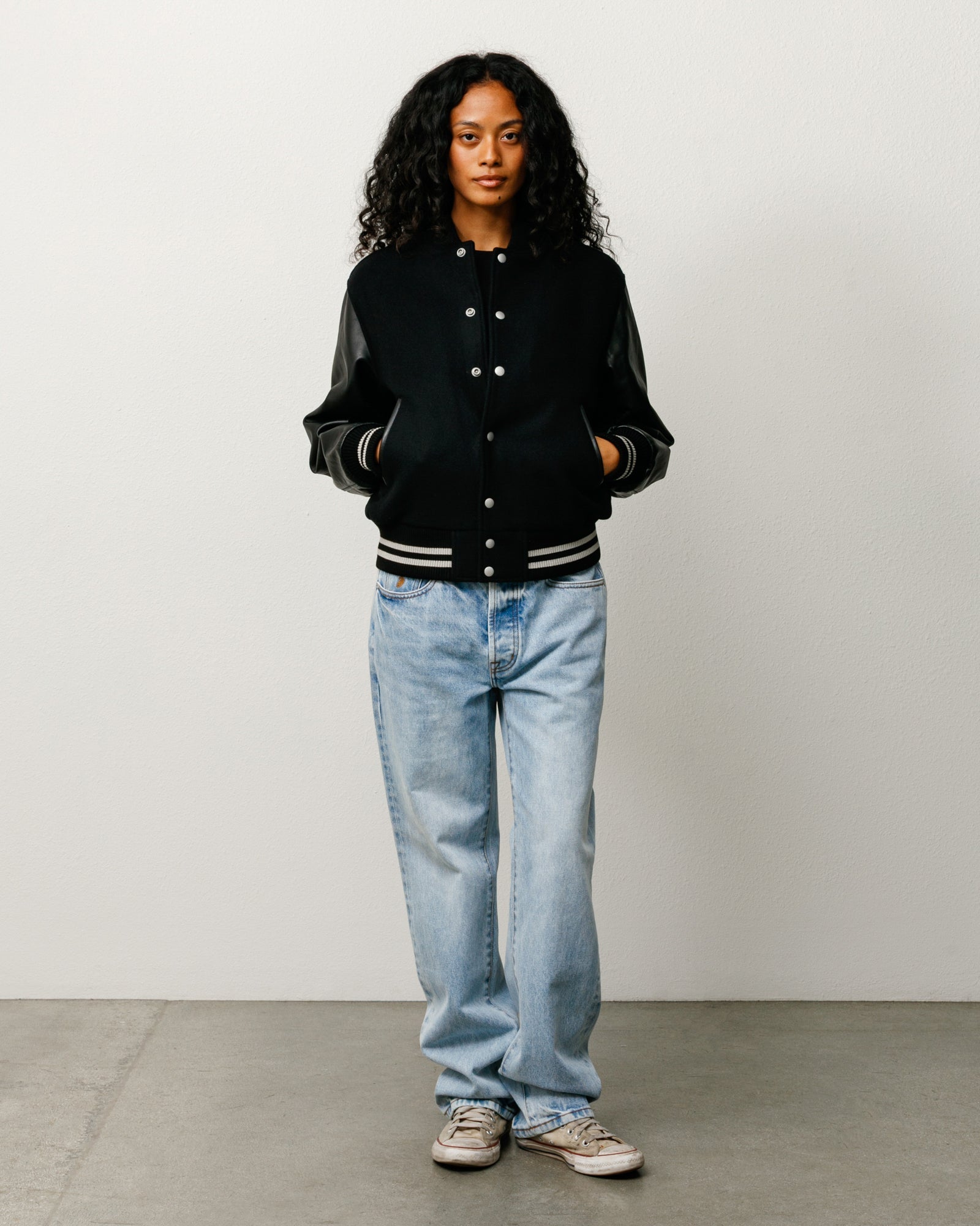Stüssy Slim Jean Denim in Light Wash Indigo, straight cut unisex 100% cotton