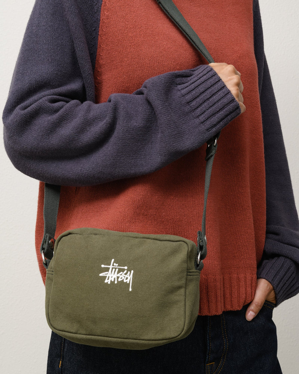 CANVAS POUCH Accessories in Green crossbody cotton canvas with white Stüssy logo and zip pocket