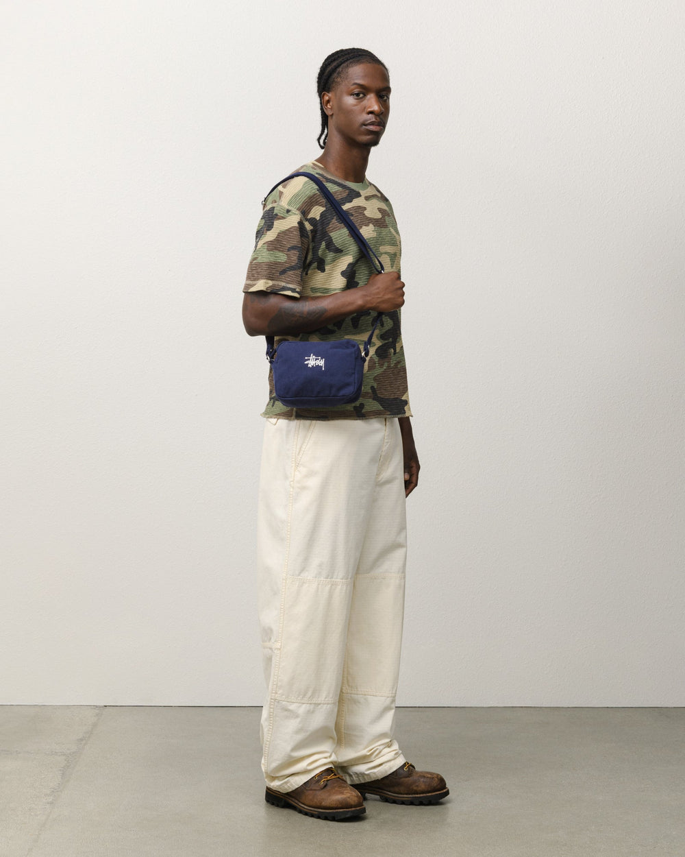 Canvas Pouch Accessories in Navy | product-card-slider