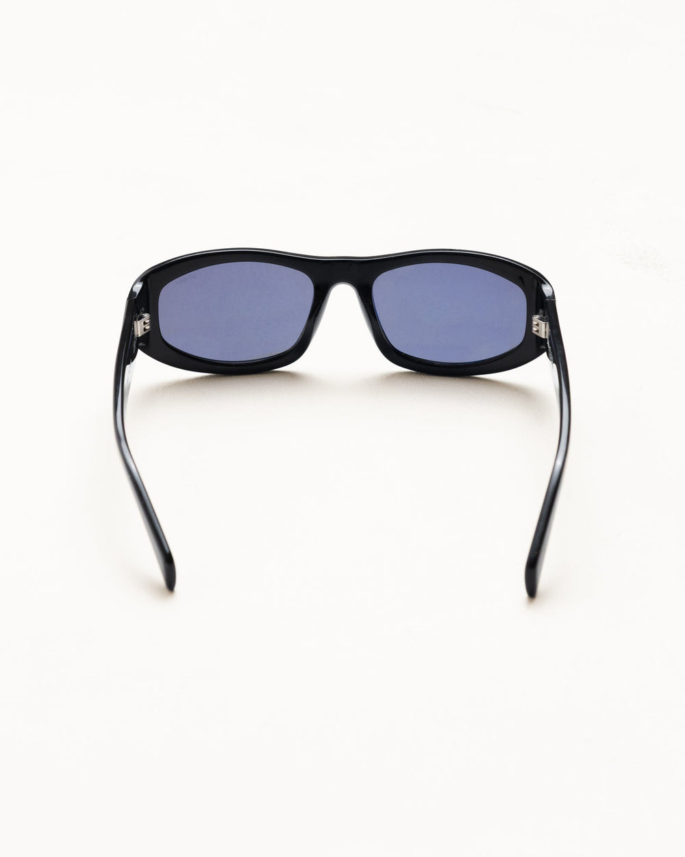 Landon Sunglasses Accessories In Black/black Lens
